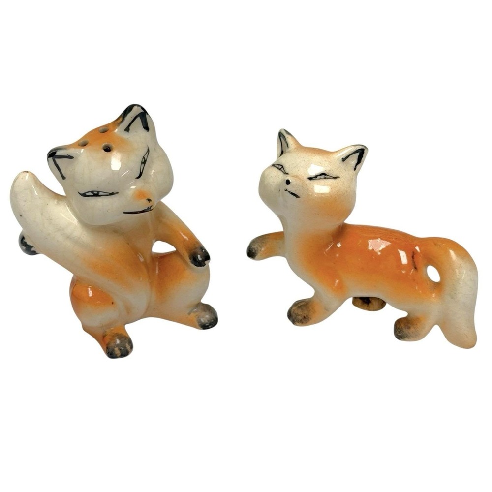 Vintage Fox & Vixen Porcelain Salt & Pepper Shakers w/Stoppers Made In Japan 2"